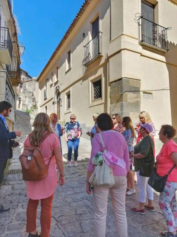 Torre di Ruggiero Le Vie Mediterranee المظهر الخارجي الصورة